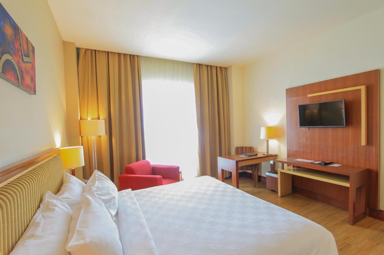 Swiss-belhotel Maleosan