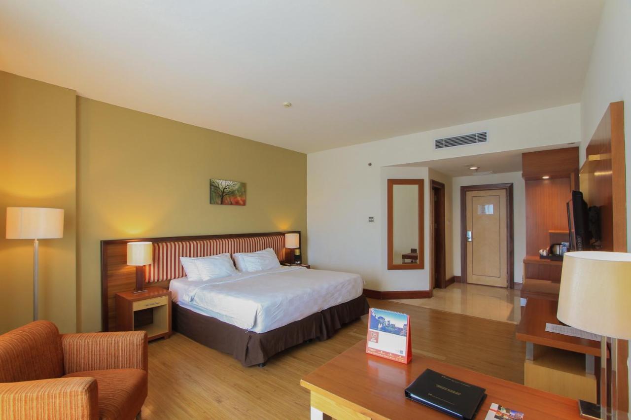 Hotel Swiss-belhotel Maleosan