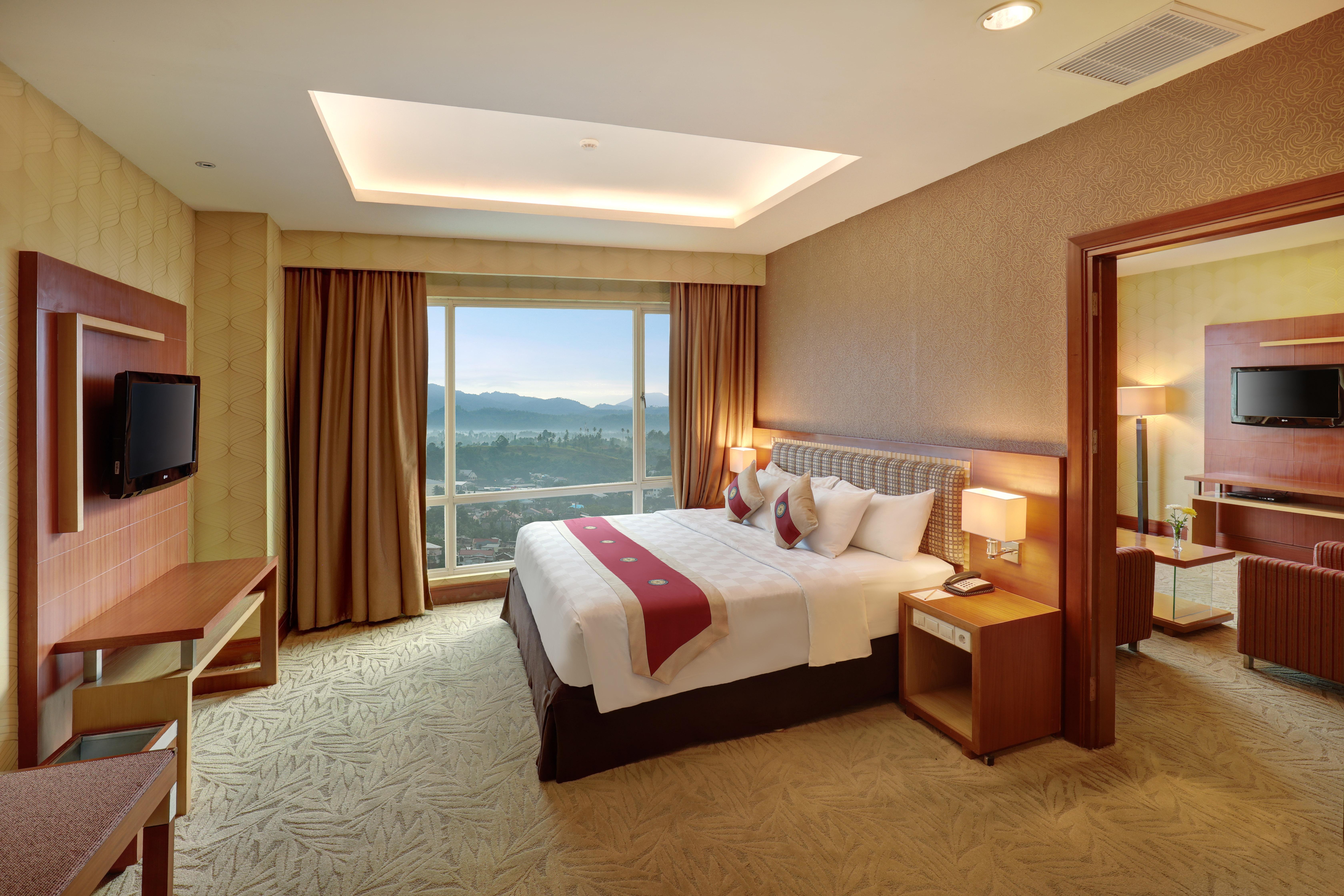 Swiss-belhotel Maleosan 4*