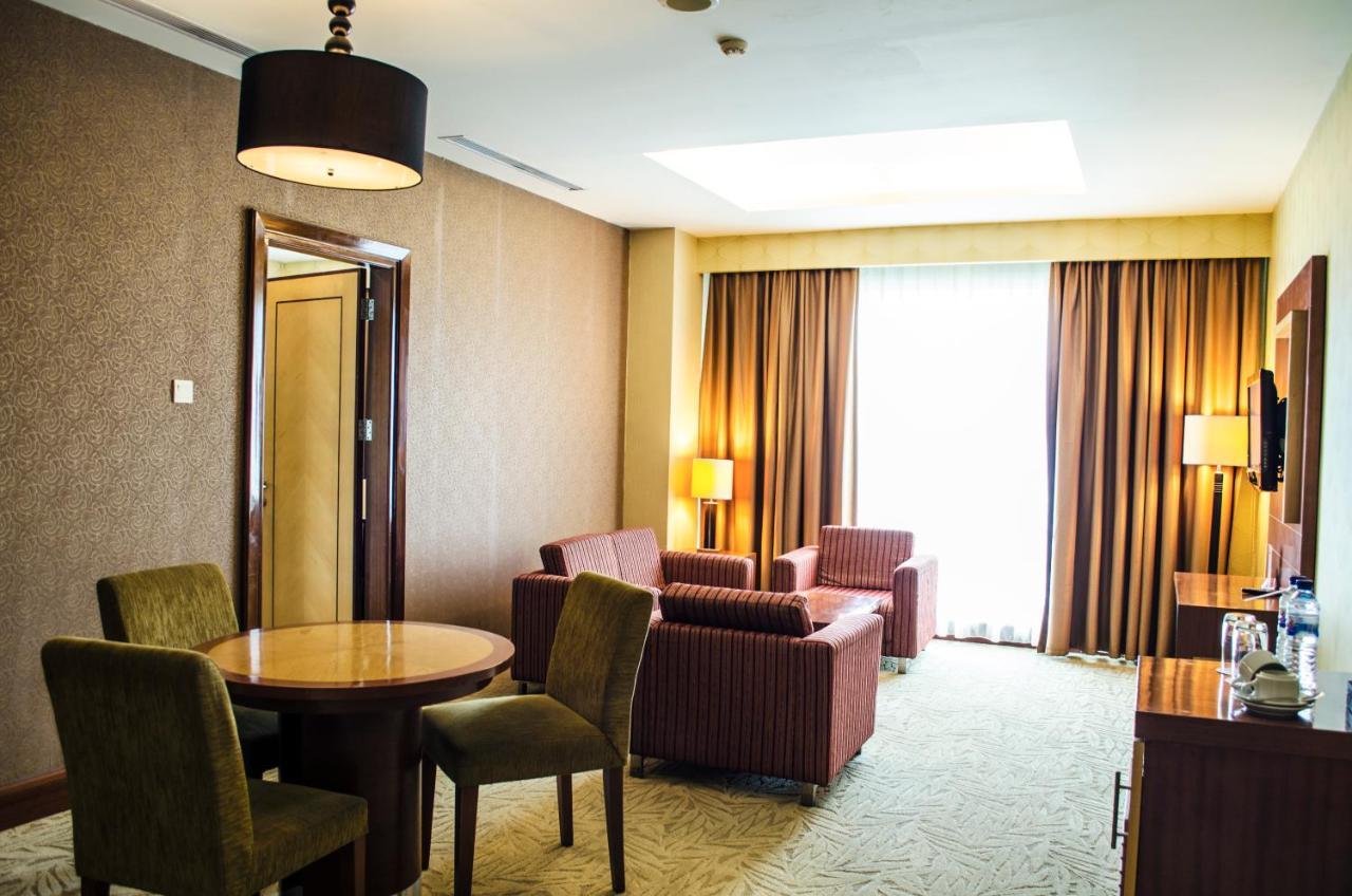 Hotel Swiss-belhotel Maleosan